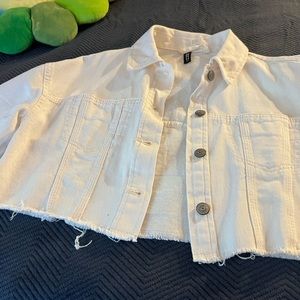 CREAM RIPPED JEAN JACKET